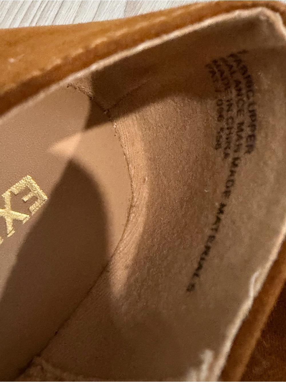 BNWT EXPRESS Women's Loafers shoe. Lightweight. Brown. Size 7 - Picture 6 of 9